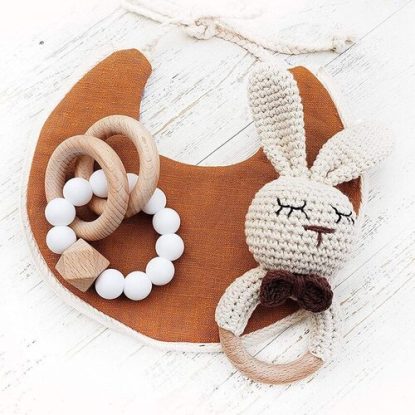 Mali Wear 2 pcs Baby Natural Wooden Crochet Bunny and Silicone Bracelet Teething Toys